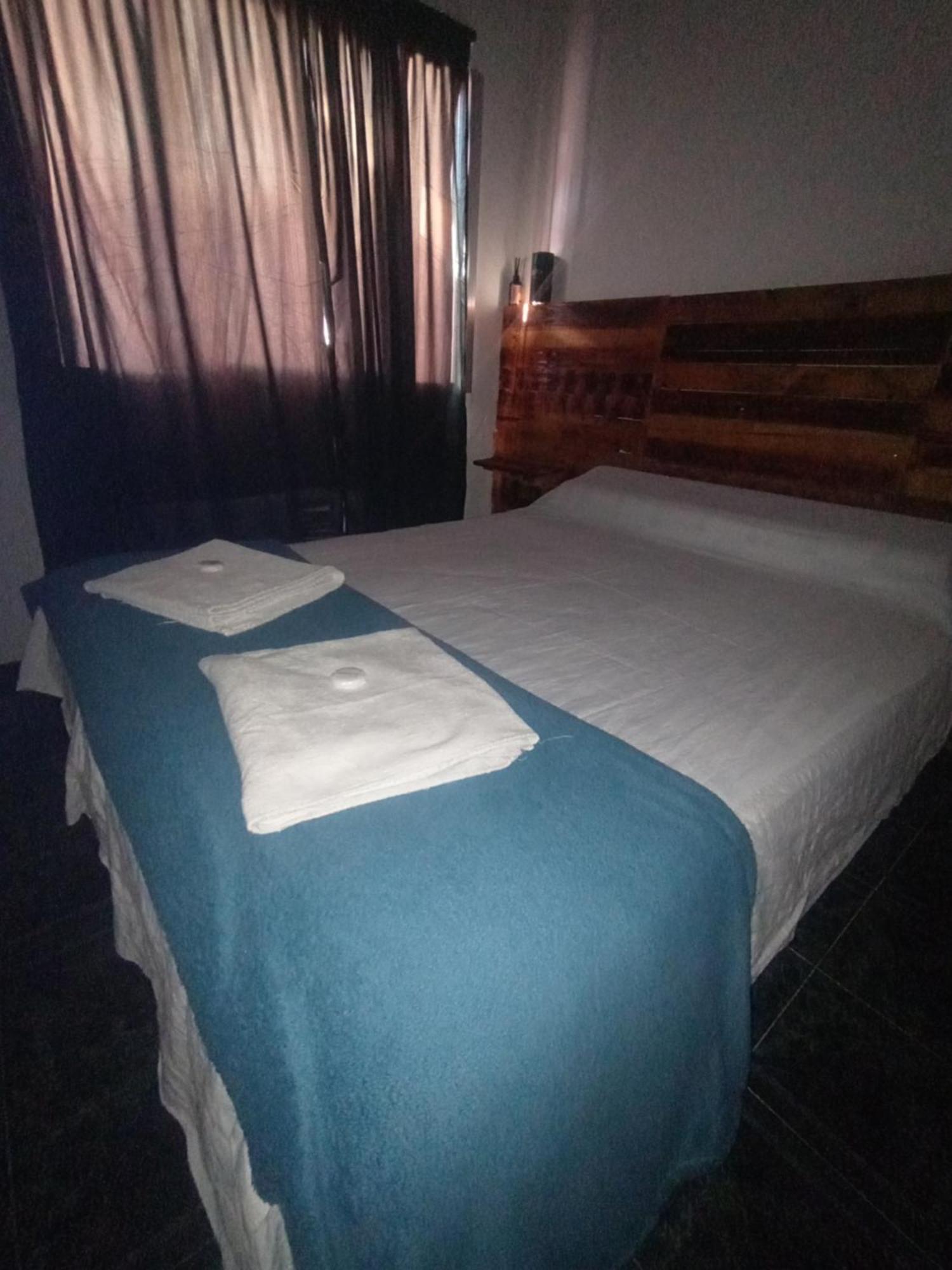 Hostal La Palmera Ezeiza Bagian luar foto